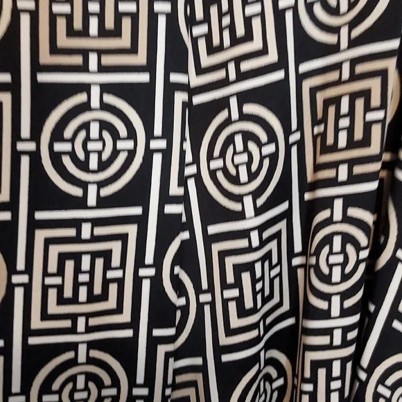 Natori Infinity Robe - Picture 10 of 16